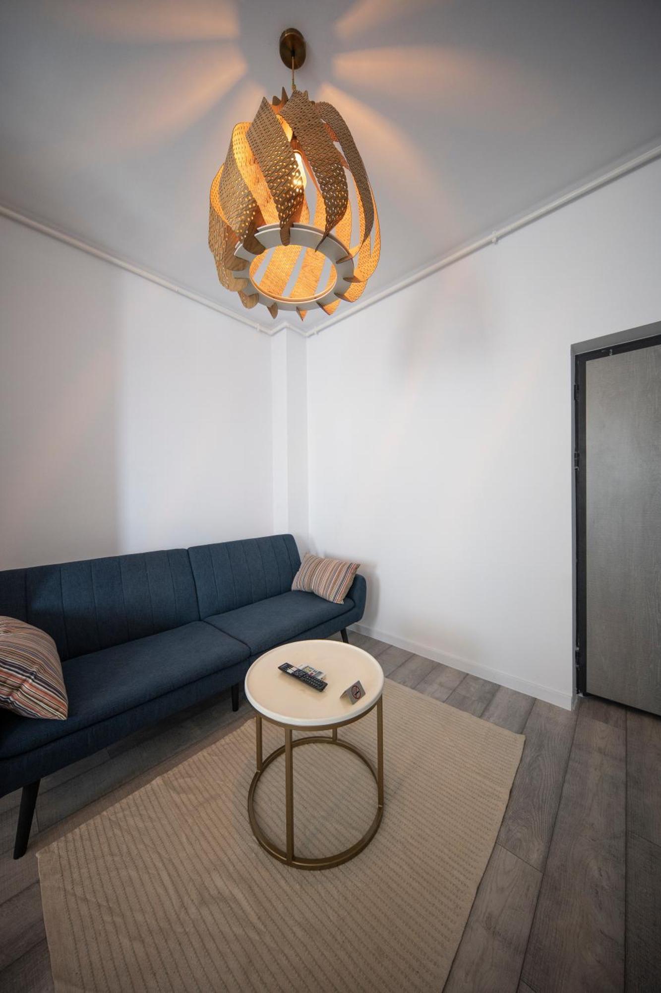 Apartment Vs *