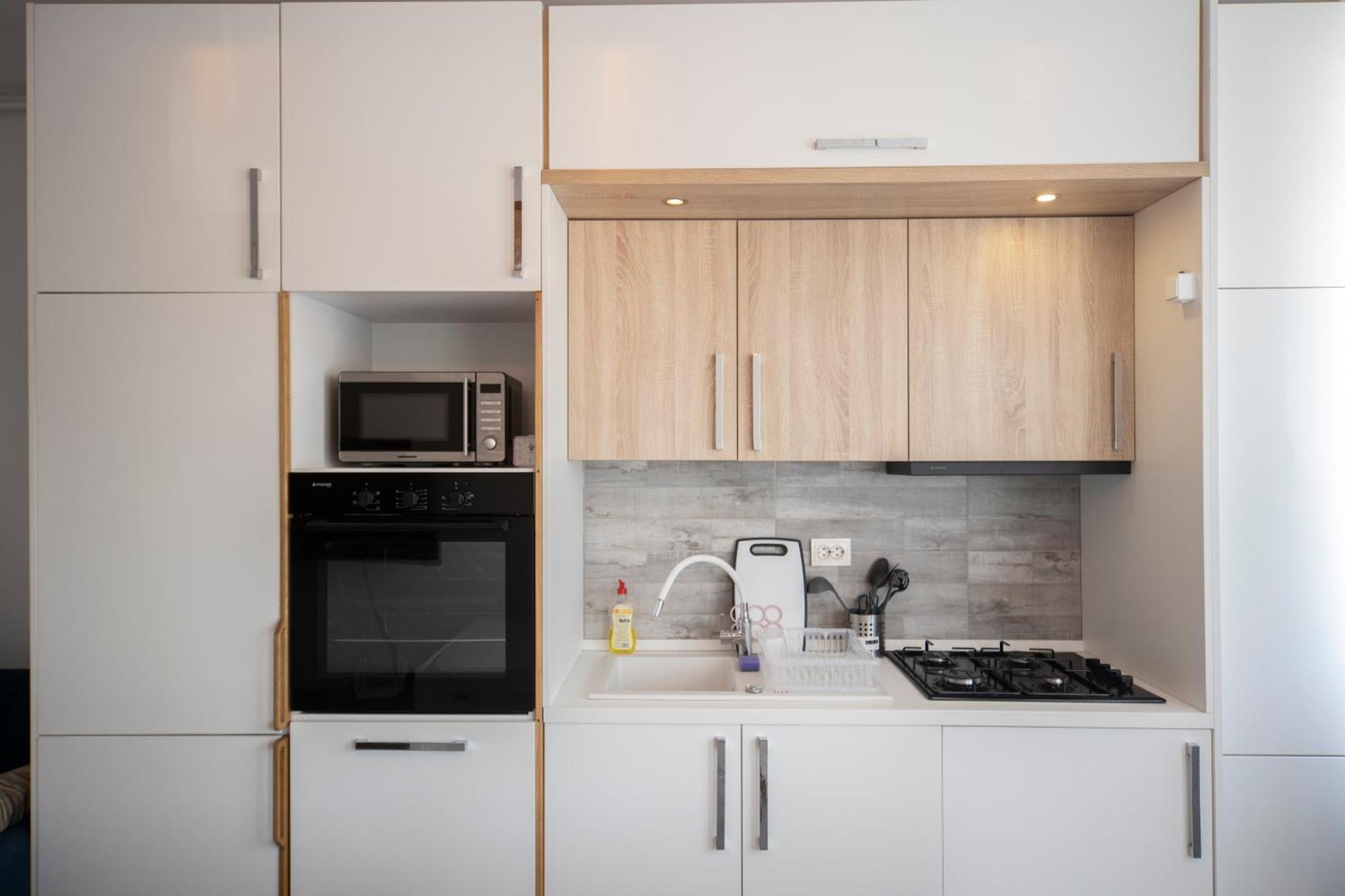 Apartment Vs *